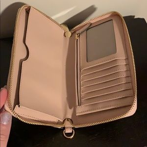 Michael Kors Bags - BEST SALE! Michael Kors wallet Michael Kors Bags - BEST SALE! Michael Kors wallet